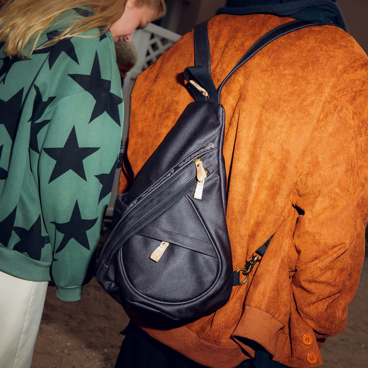 Fresh9 2-Way Smell Proof Crossbody SlingBag