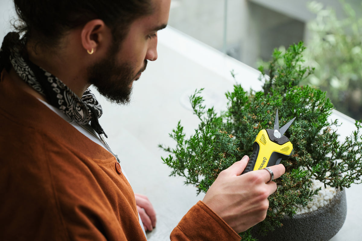 TrimCraft9 Precision Automatic Trimming Scissor